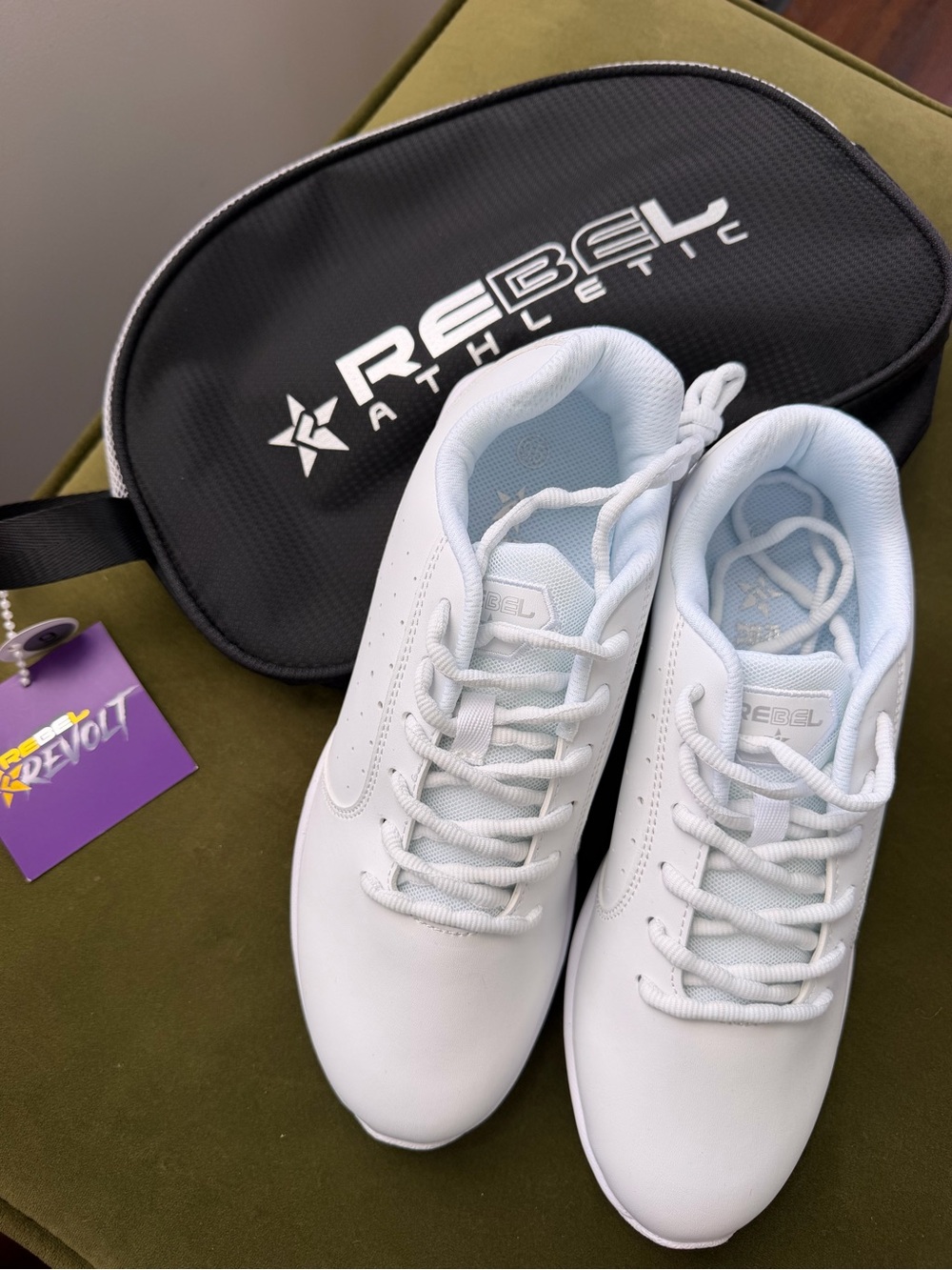 Rebel Athletic Rise Cheer Shoes White Women’s 9.5 w/ Shoe Bag